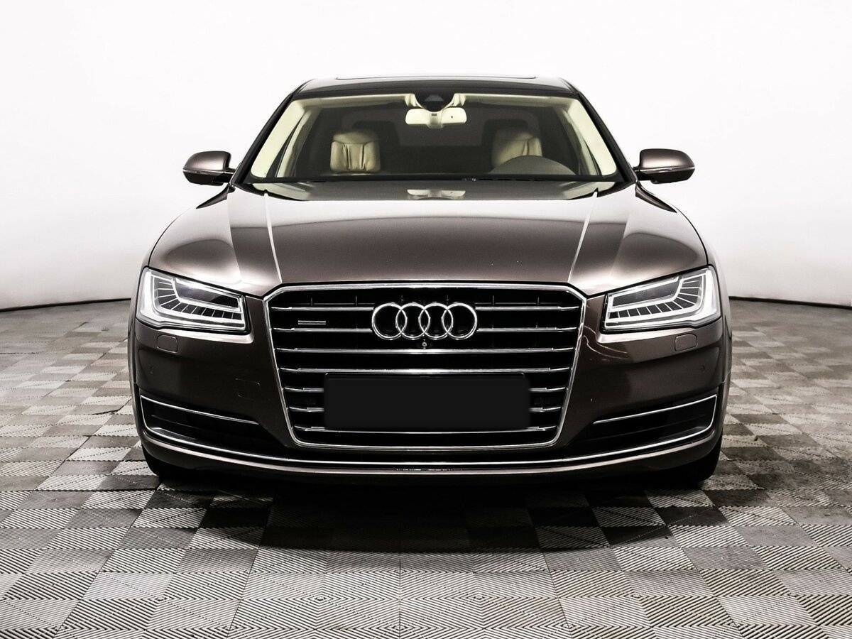 Audi A8 с пробегом — 2015 год. Фото: #1