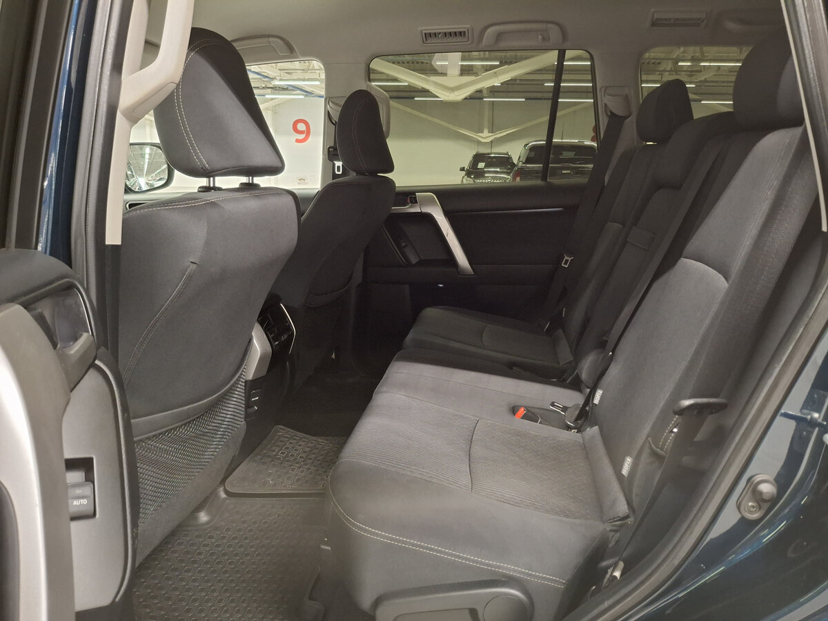 Toyota Land Cruiser Prado с пробегом — 2019 год. Фото: #11