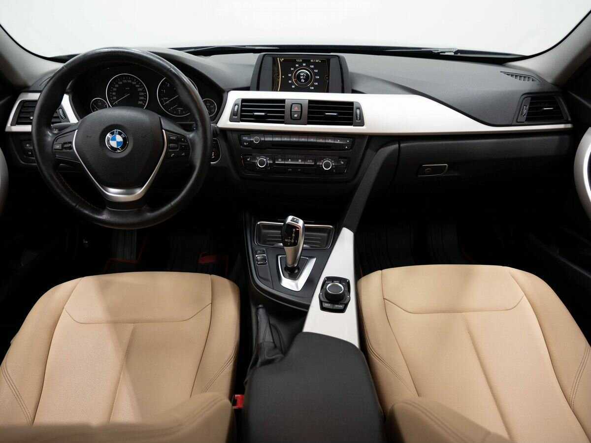 BMW 3 серии с пробегом — 2014 год. Фото: #12