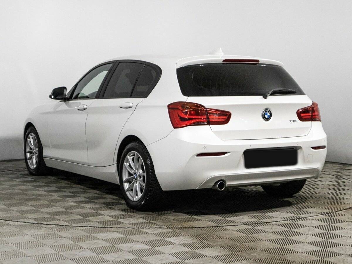 BMW 1 серии с пробегом — 2018 год. Фото: #6
