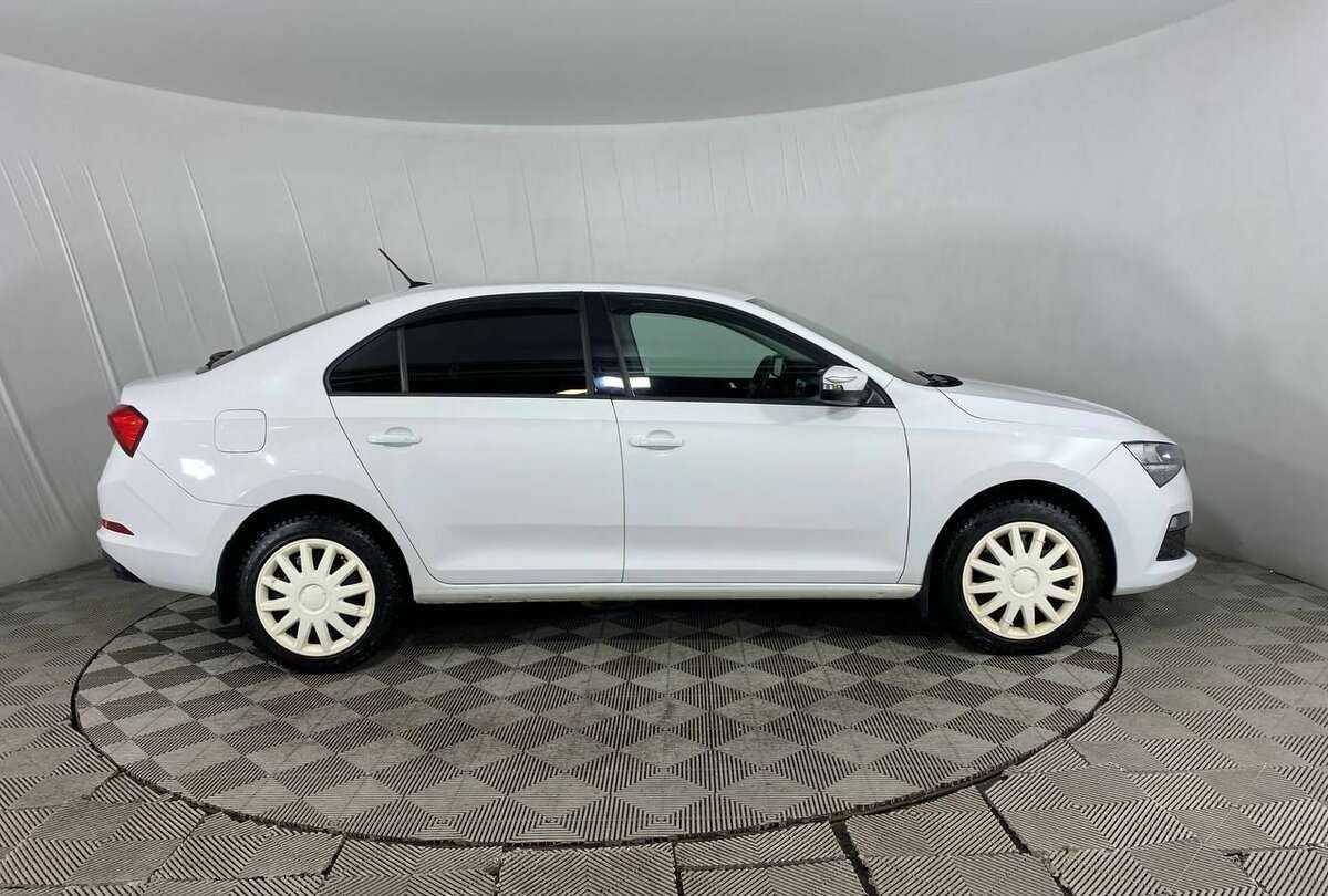 Skoda Rapid с пробегом — 2020 год. Фото: #3