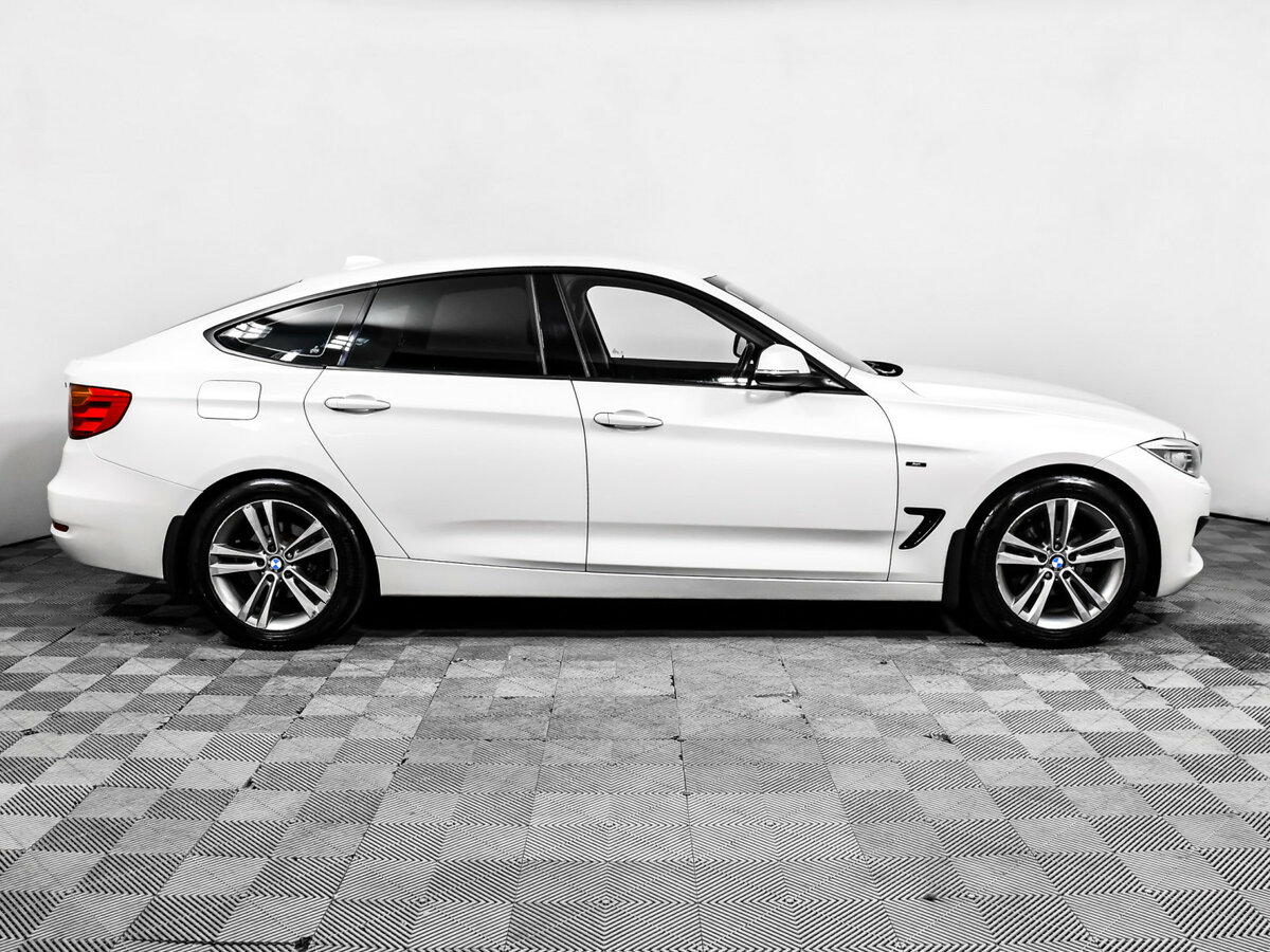 BMW 3 серии с пробегом — 2015 год. Фото: #3