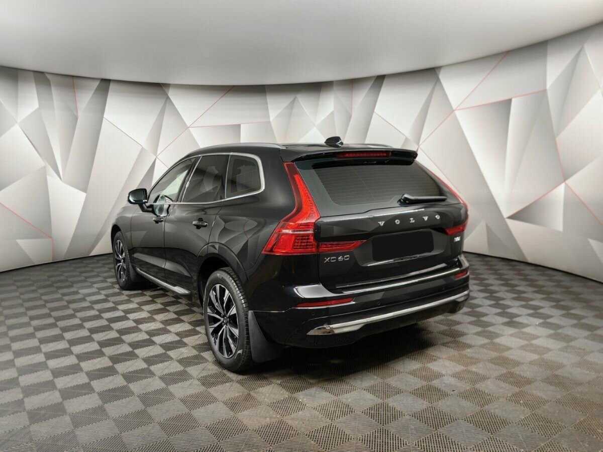 Volvo XC60 с пробегом — 2023 год. Фото: #3
