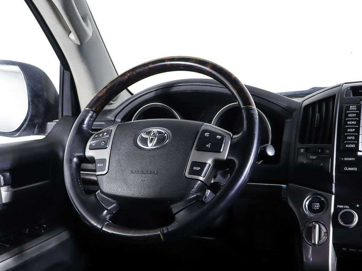 Toyota Land Cruiser с пробегом — 2008 год. Фото: #13