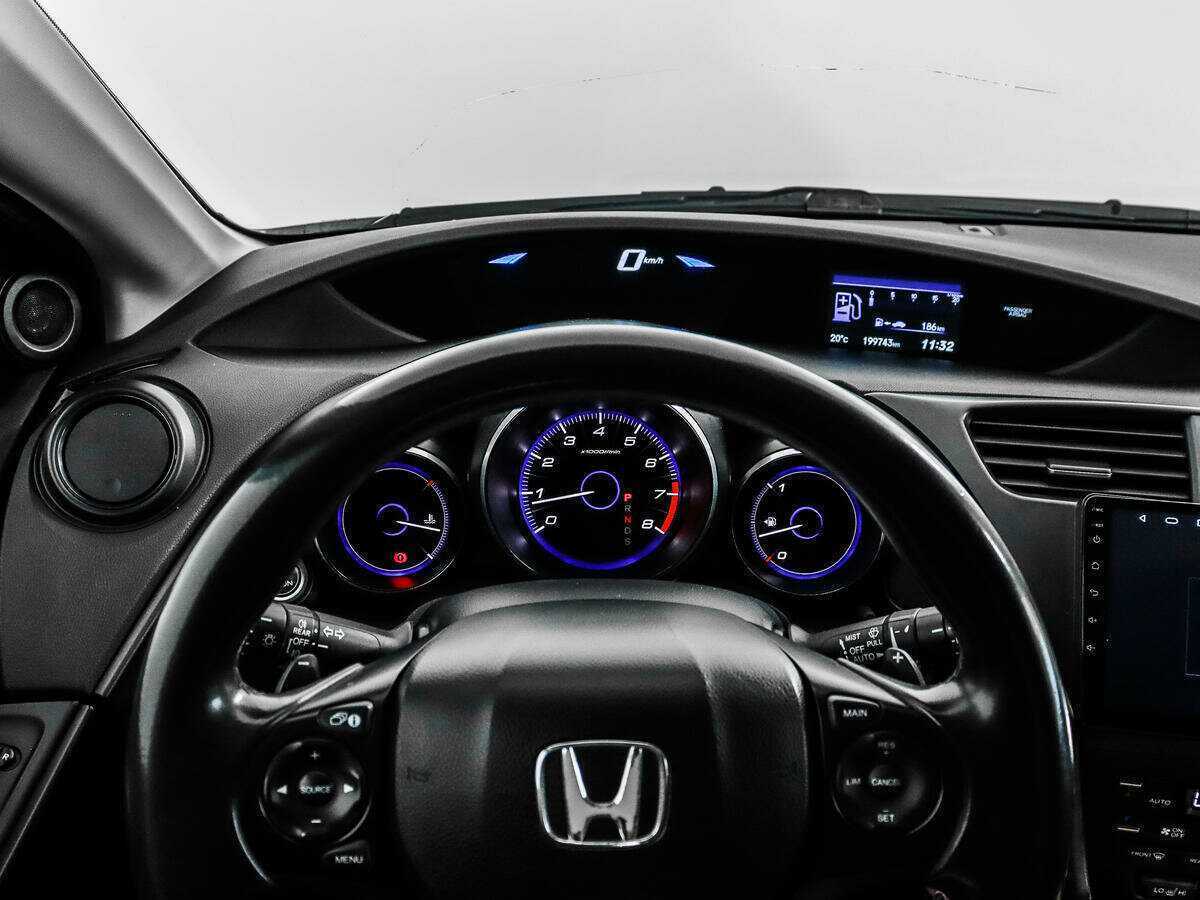 Honda Civic с пробегом — 2012 год. Фото: #15