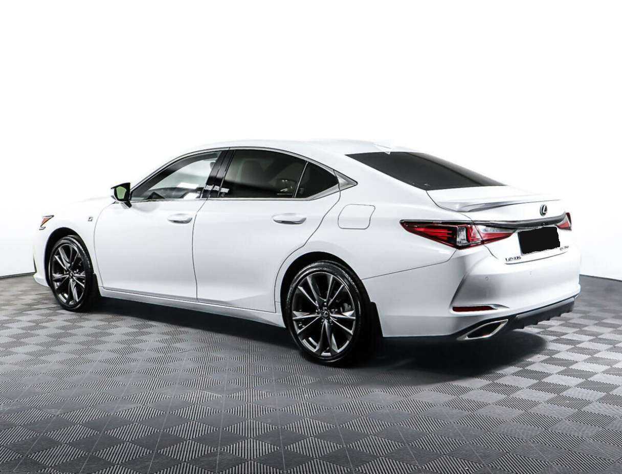 Lexus ES с пробегом — 2020 год. Фото: #6