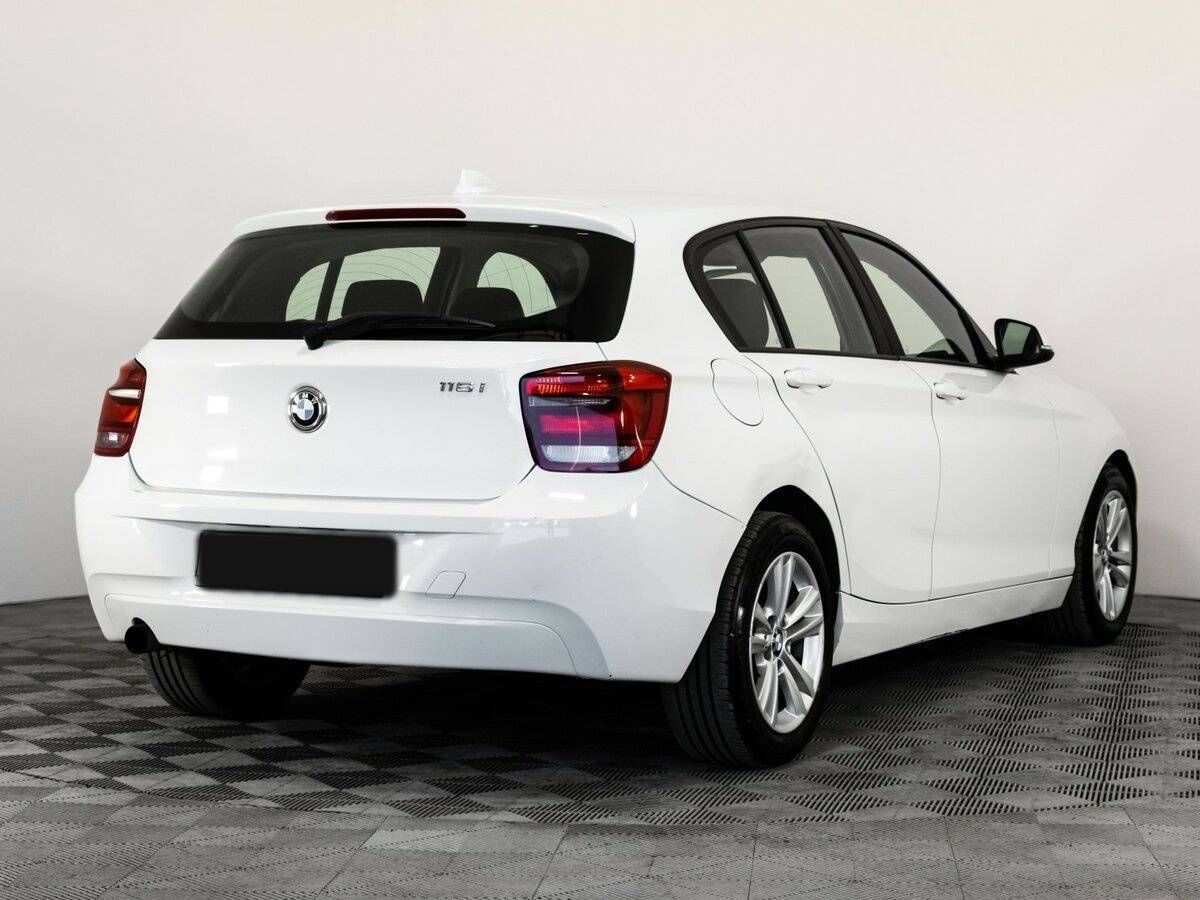 BMW 1 серии с пробегом — 2013 год. Фото: #3