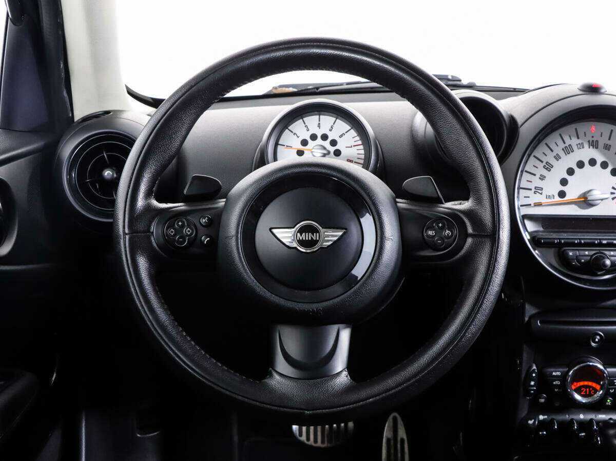 Mini Paceman с пробегом — 2013 год. Фото: #11