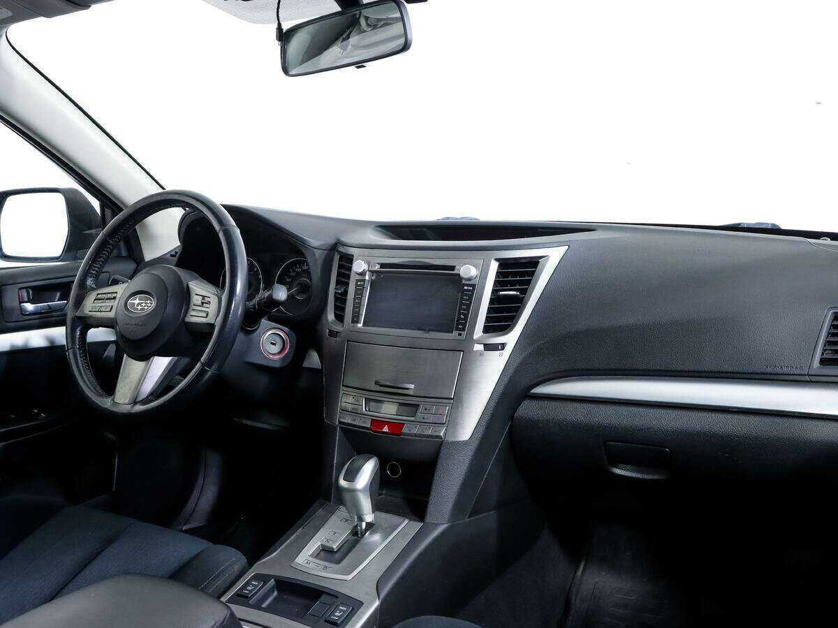 Subaru Legacy с пробегом — 2010 год. Фото: #6