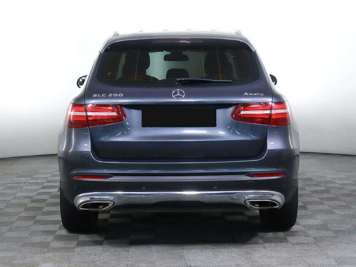 Mercedes-Benz GLC с пробегом — 2016 год. Фото: #3