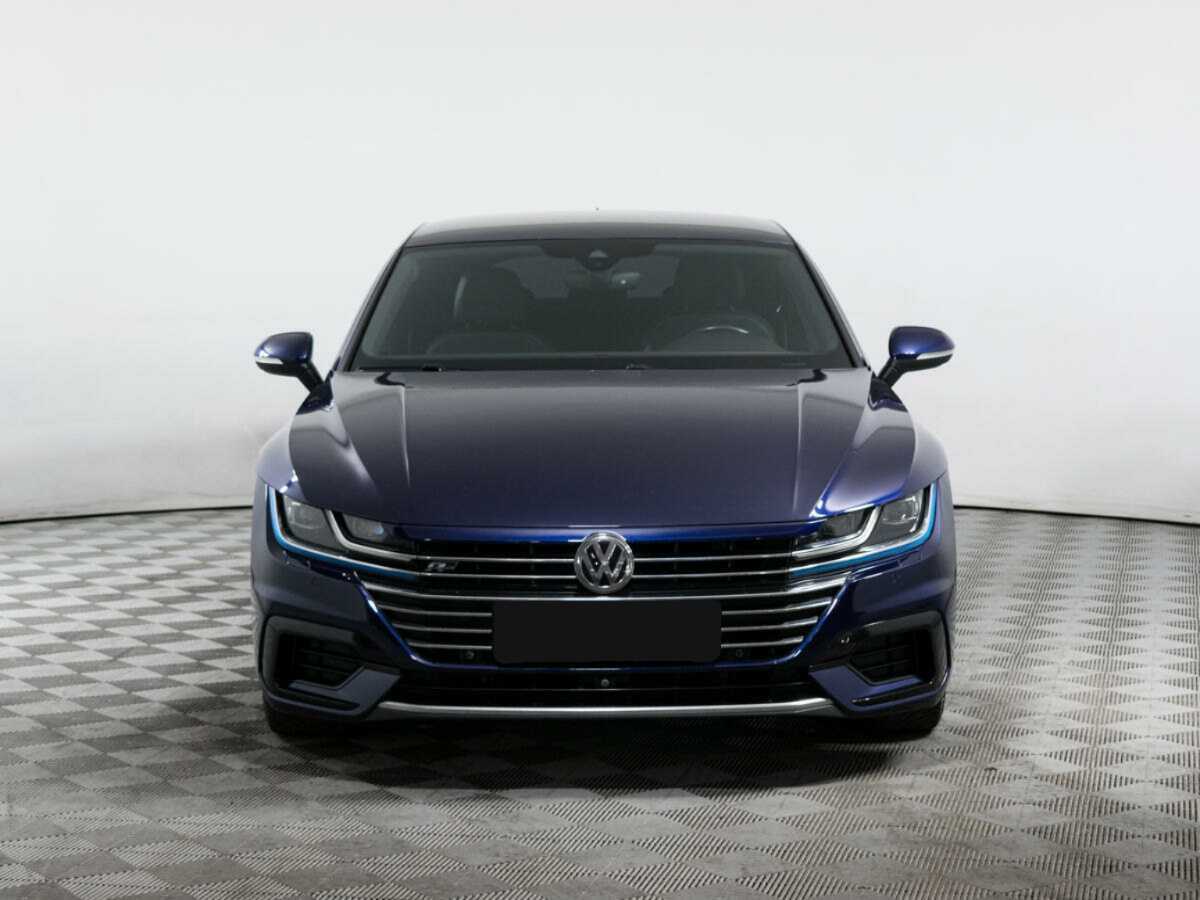 Volkswagen Arteon с пробегом — 2017 год. Фото: #1