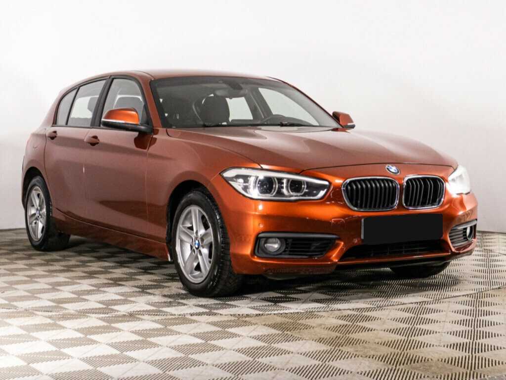 BMW 1 серии с пробегом — 2017 год. Фото: #2