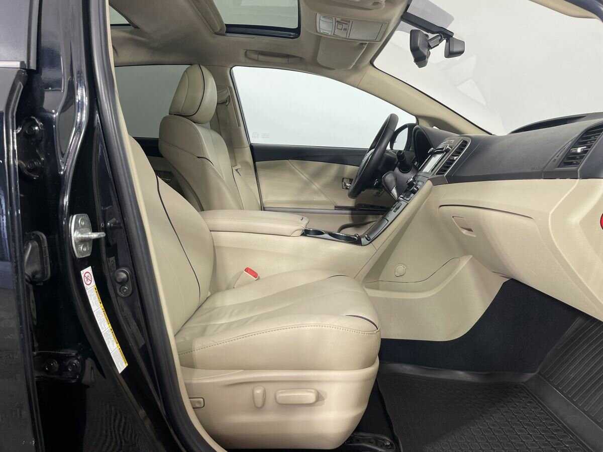 Toyota Venza с пробегом — 2013 год. Фото: #13