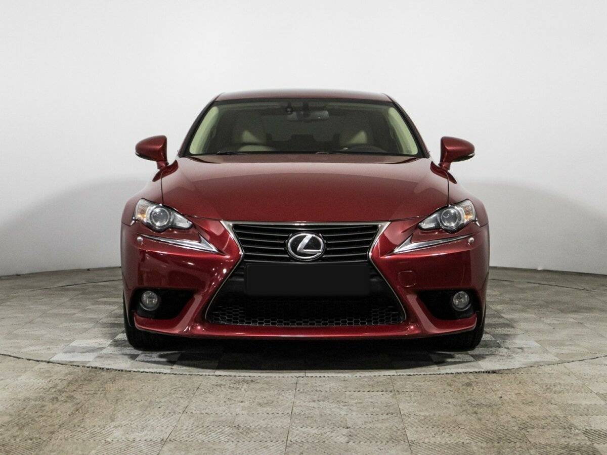 Lexus IS с пробегом — 2014 год. Фото: #1