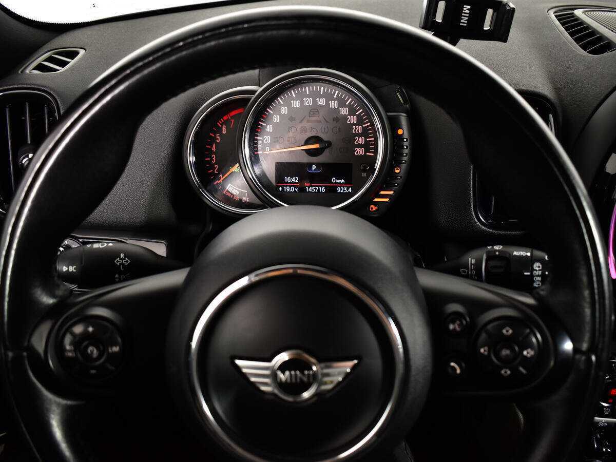 Mini Countryman с пробегом — 2017 год. Фото: #9