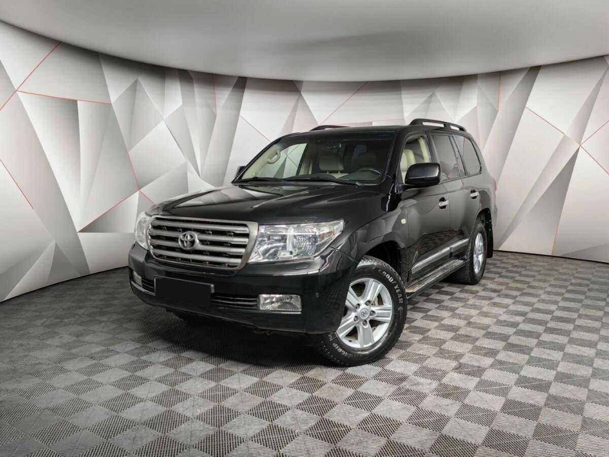 Toyota Land Cruiser с пробегом — 2011 год. Посмотреть фото