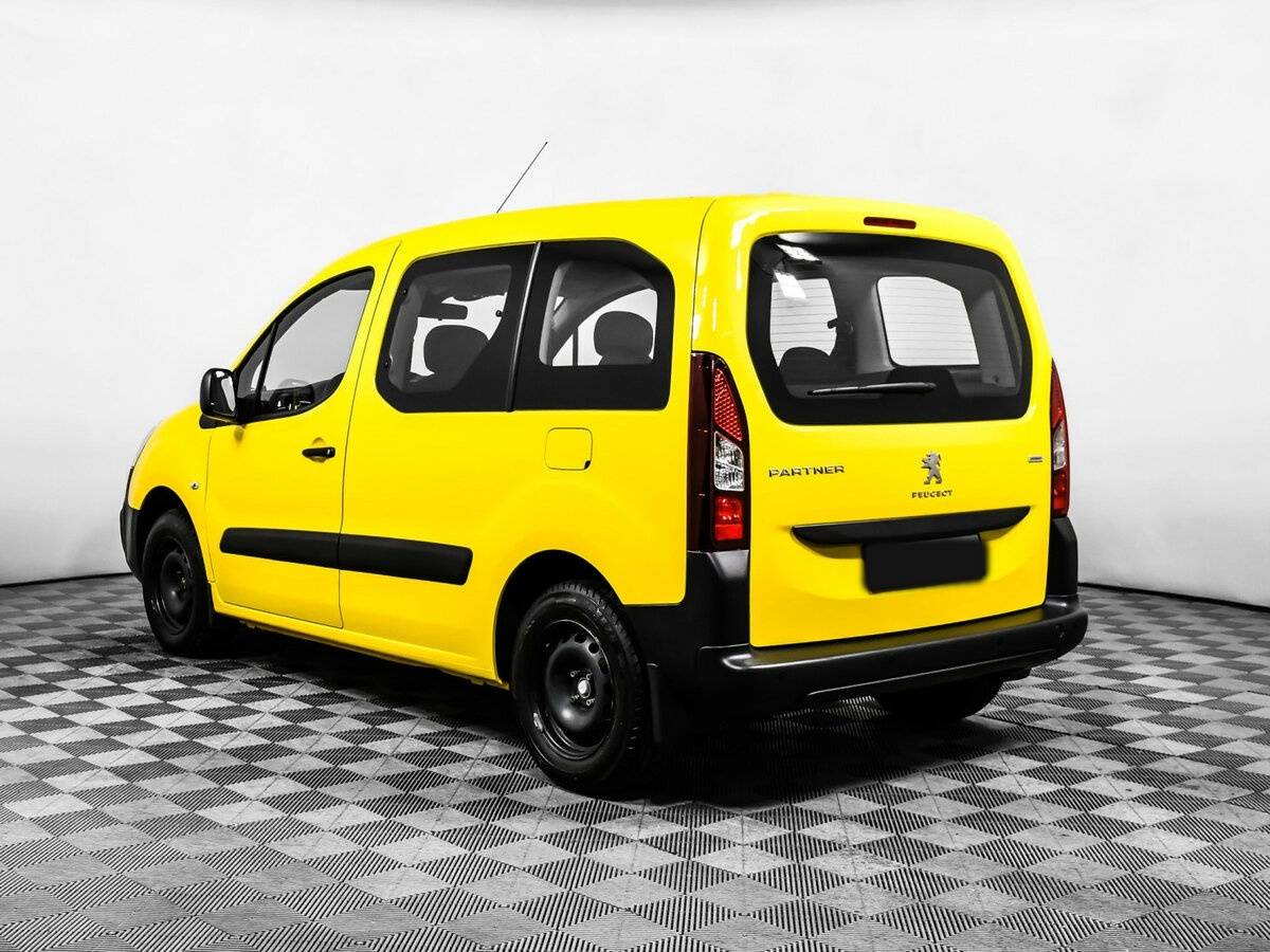Peugeot Partner с пробегом — 2021 год. Фото: #5