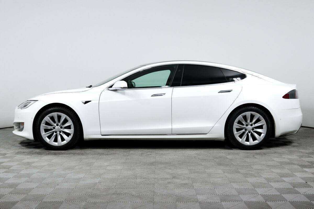 Tesla Model S с пробегом — 2018 год. Фото: #7