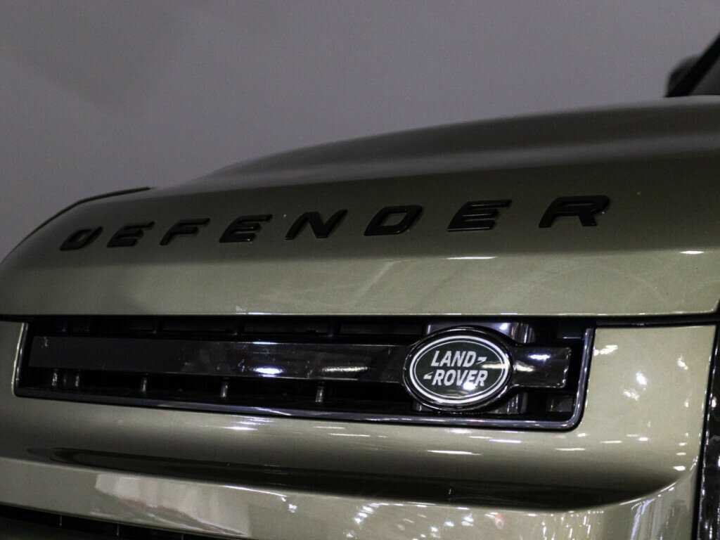 Land Rover Defender с пробегом — 2021 год. Фото: #30