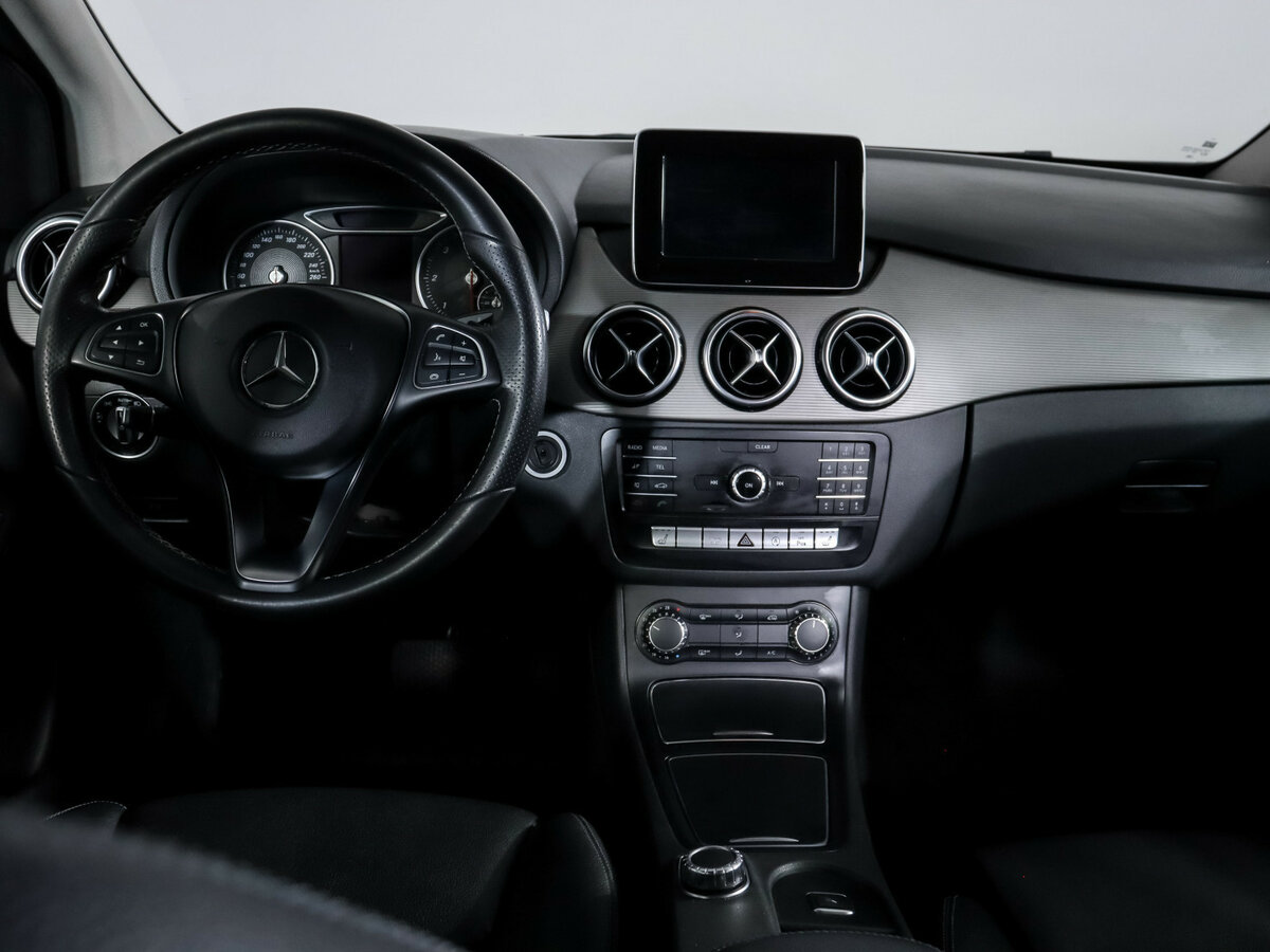 Mercedes-Benz B-Класс с пробегом — 2018 год. Фото: #9