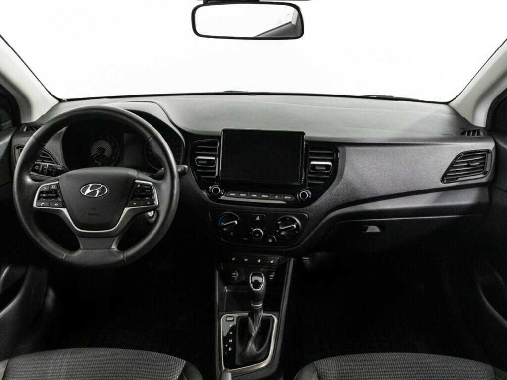 Hyundai Solaris с пробегом — 2020 год. Фото: #12