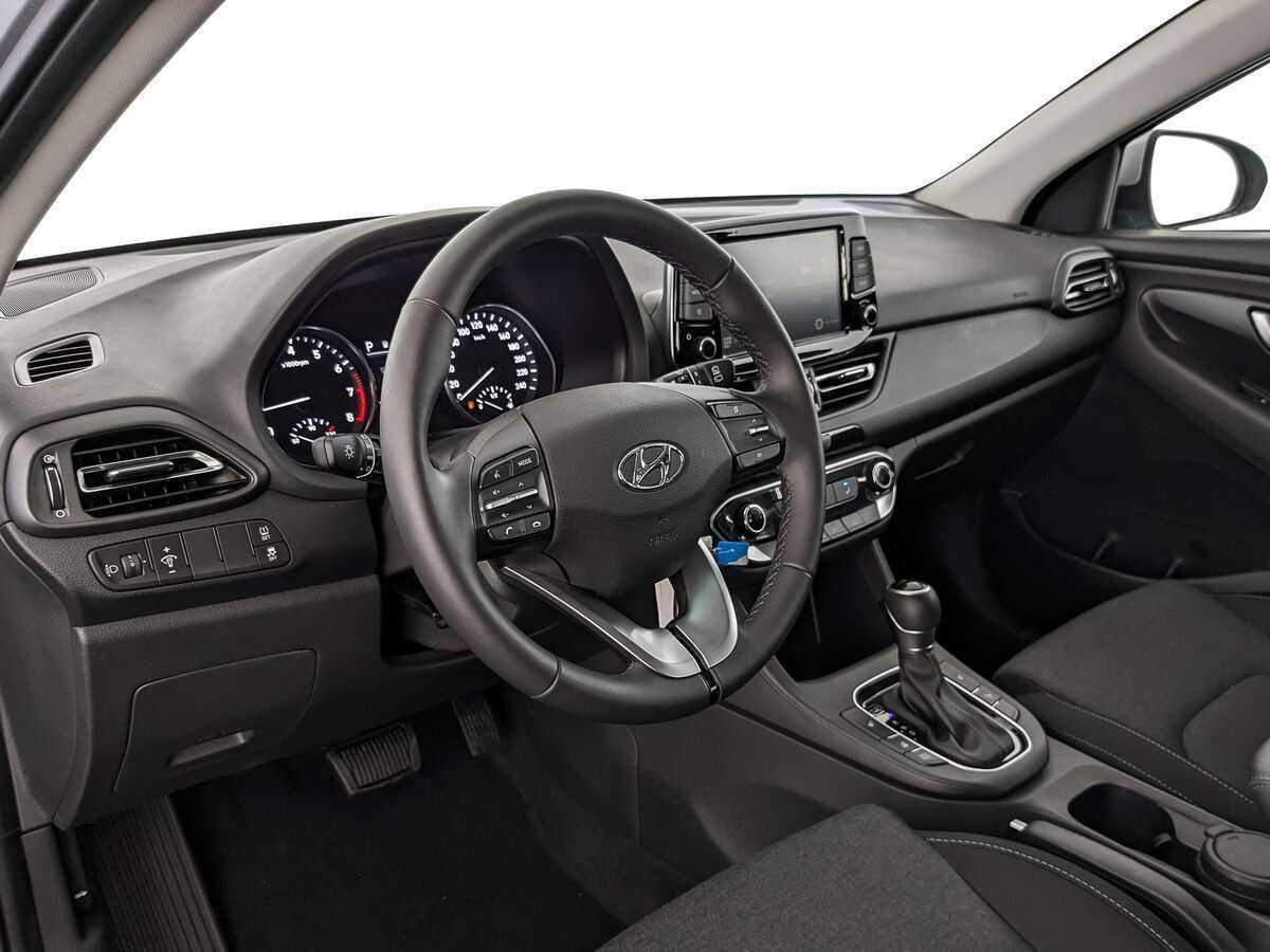 Hyundai i30 с пробегом — 2023 год. Фото: #14