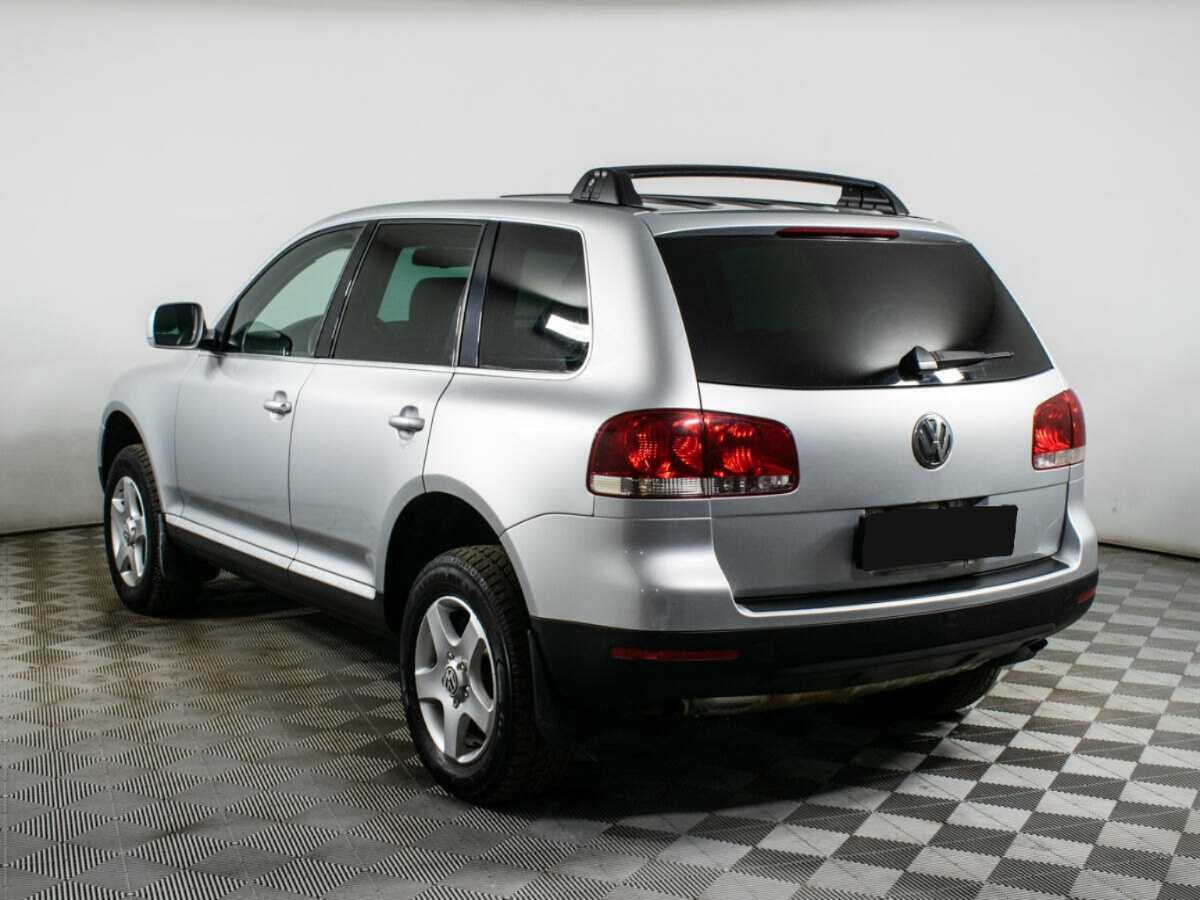 Volkswagen Touareg с пробегом — 2003 год. Фото: #6