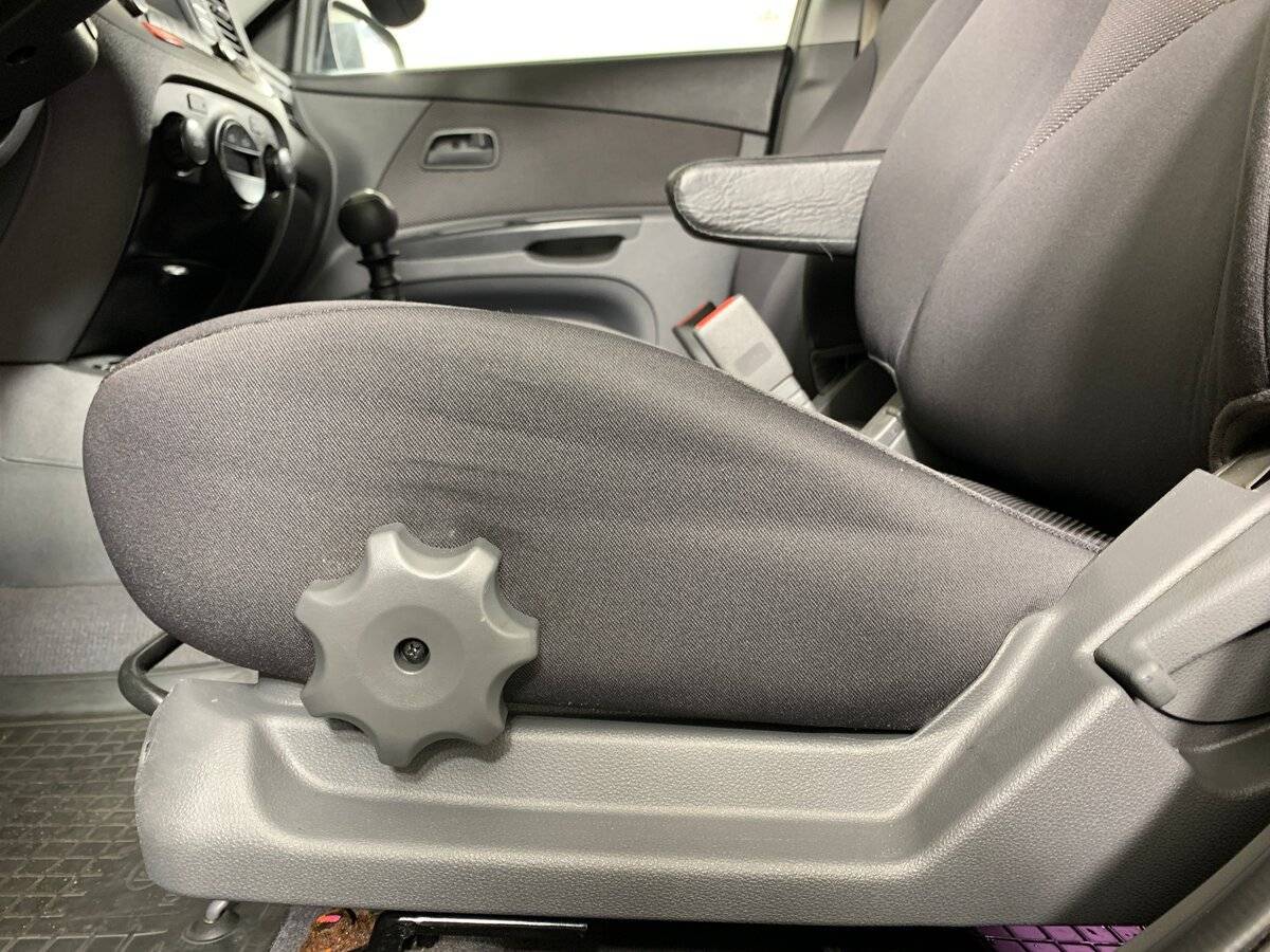 Kia Rio с пробегом — 2010 год. Фото: #15