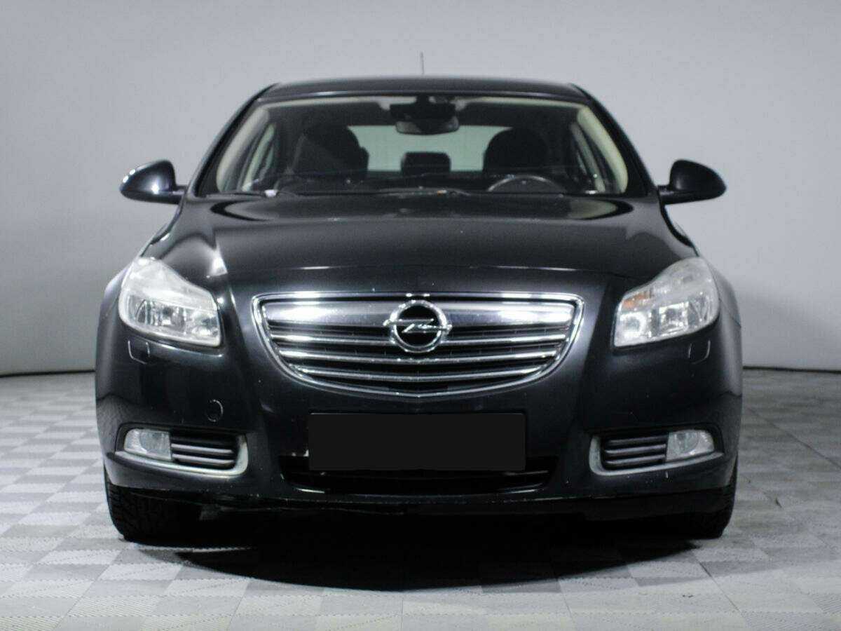 Opel Insignia с пробегом — 2010 год. Фото: #1