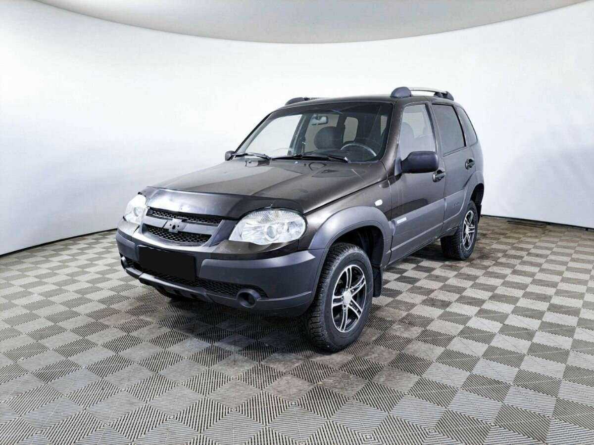 Chevrolet Niva с пробегом — 2011 год. Фото: #18