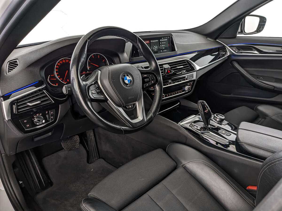 BMW 5 серии с пробегом — 2017 год. Фото: #10
