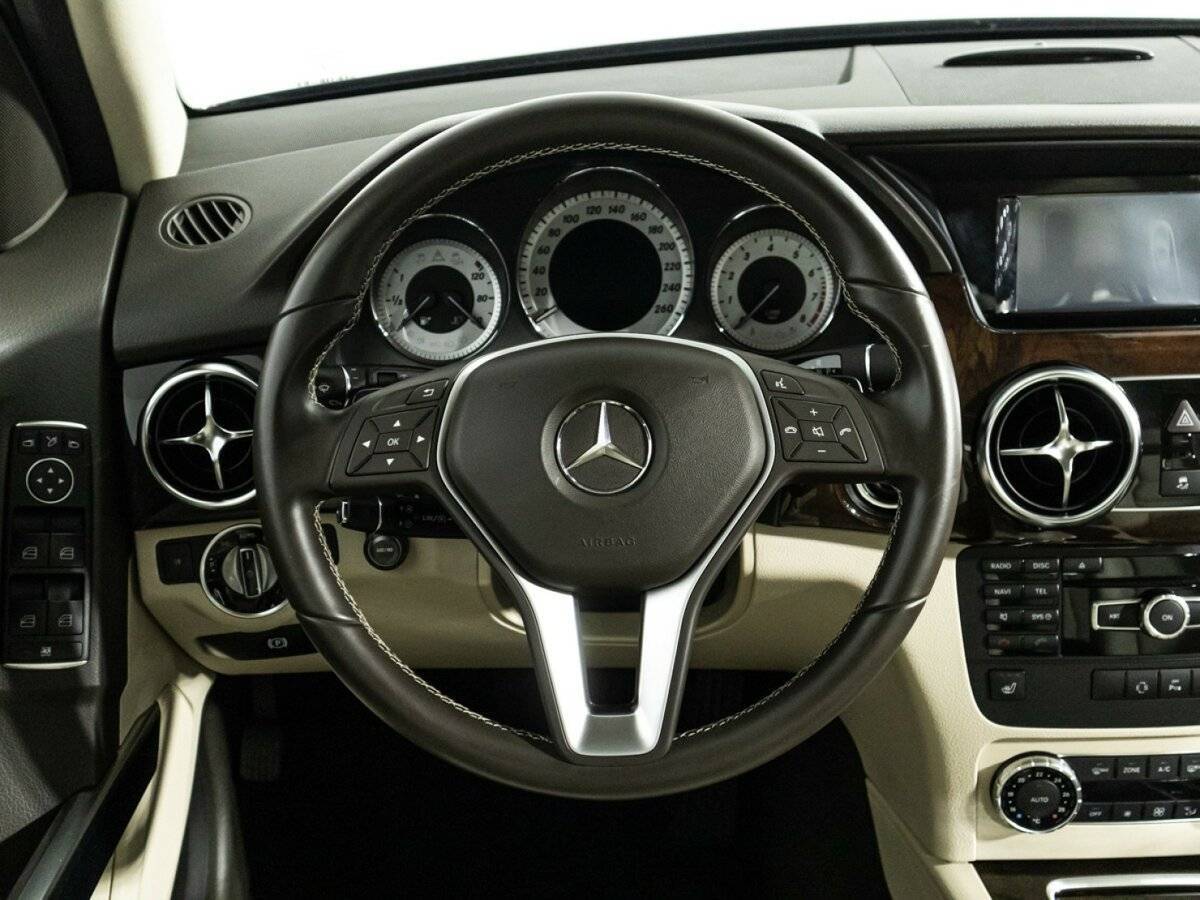 Mercedes-Benz GLK-Класс с пробегом — 2014 год. Фото: #18