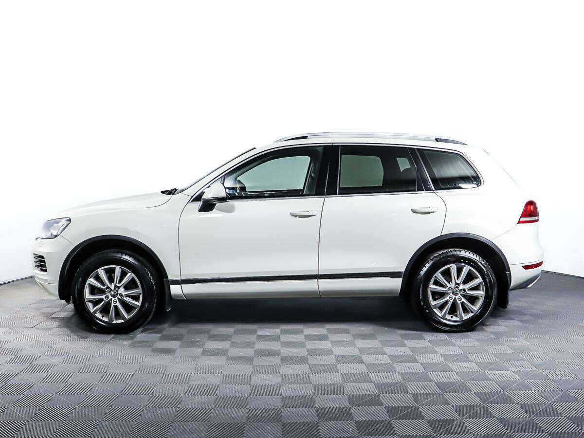Volkswagen Touareg с пробегом — 2010 год. Фото: #7