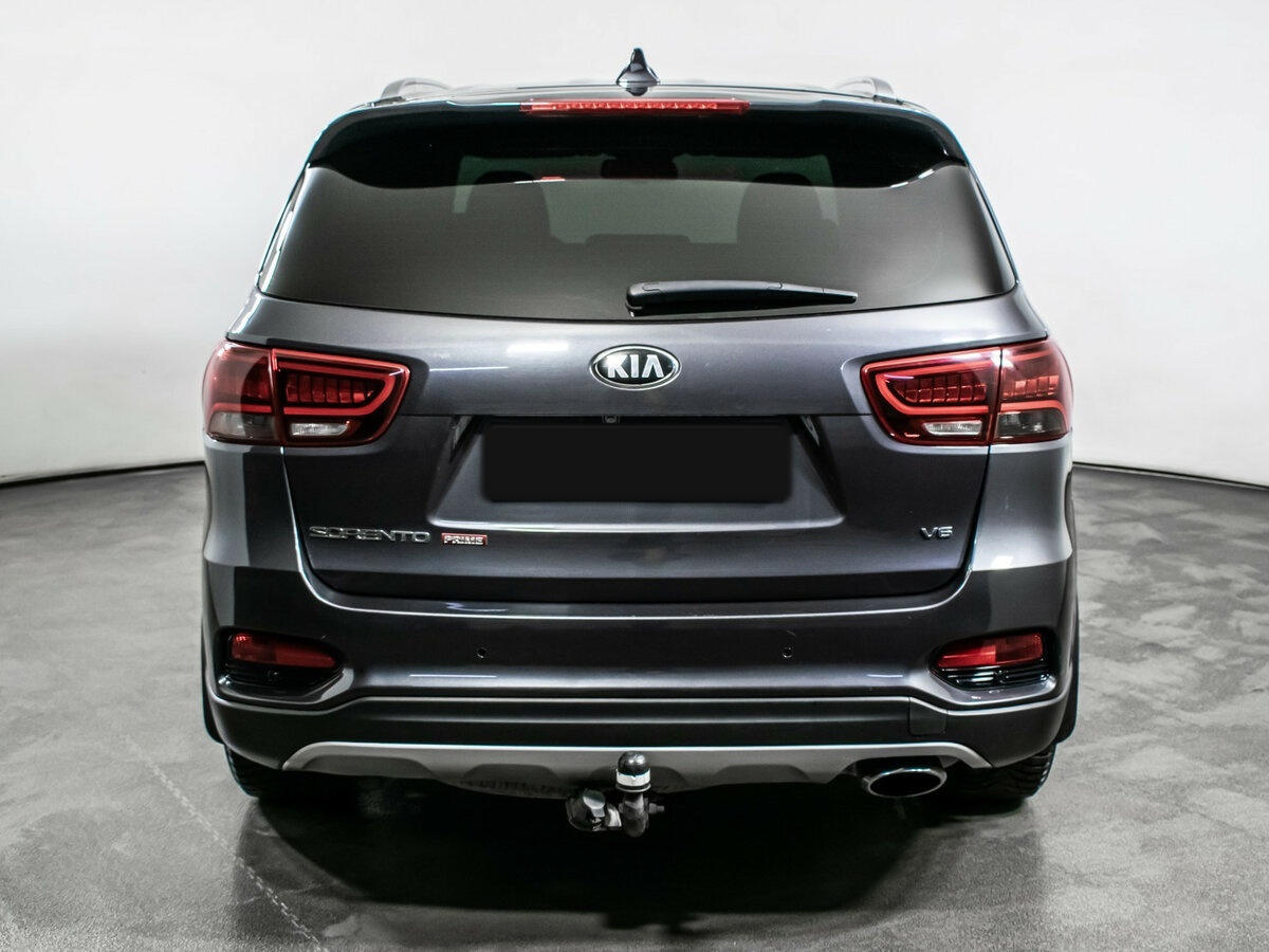 Kia Sorento с пробегом — 2017 год. Фото: #5