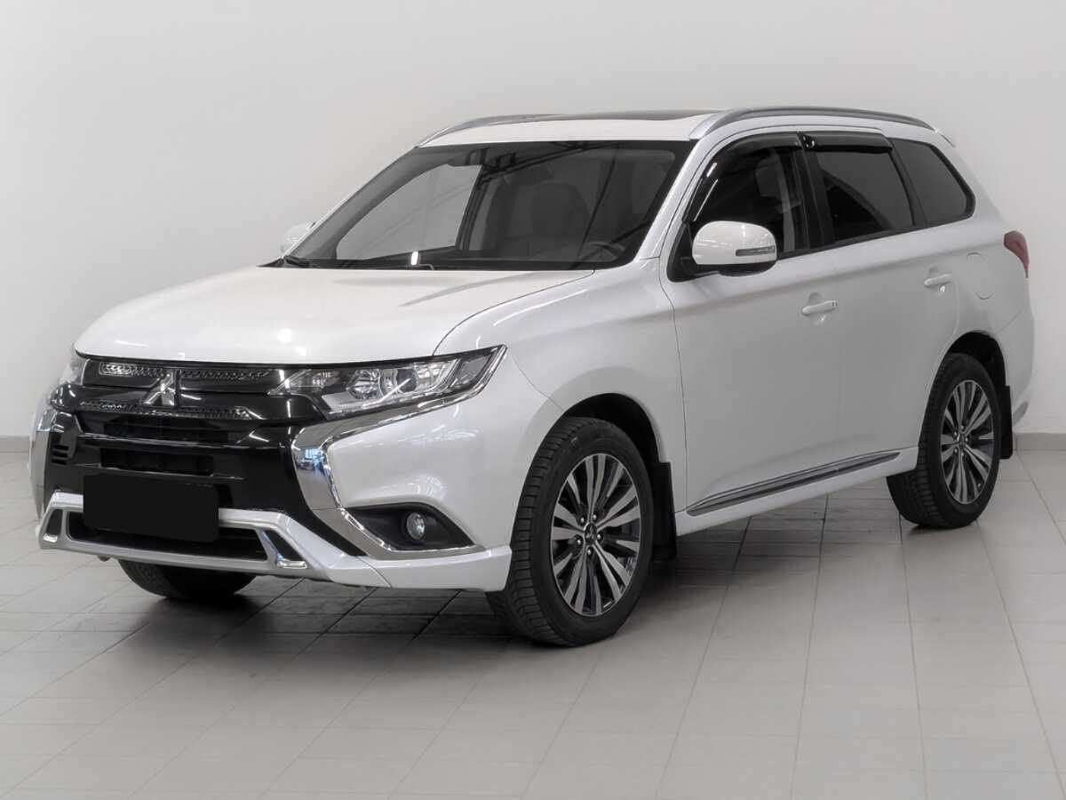 Mitsubishi Outlander с пробегом — 2022 год. Фото: #0