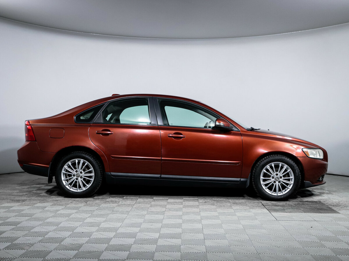 Volvo S40 с пробегом — 2010 год. Фото: #3