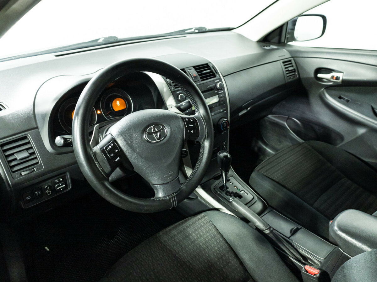 Toyota Corolla с пробегом — 2008 год. Фото: #10