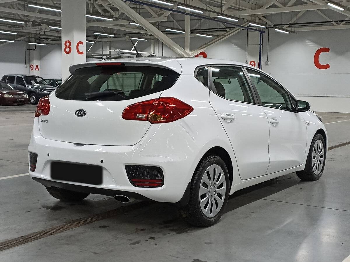 Kia Ceed с пробегом — 2015 год. Фото: #4