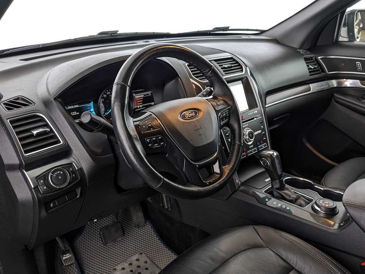 Ford Explorer с пробегом — 2018 год. Фото: #10