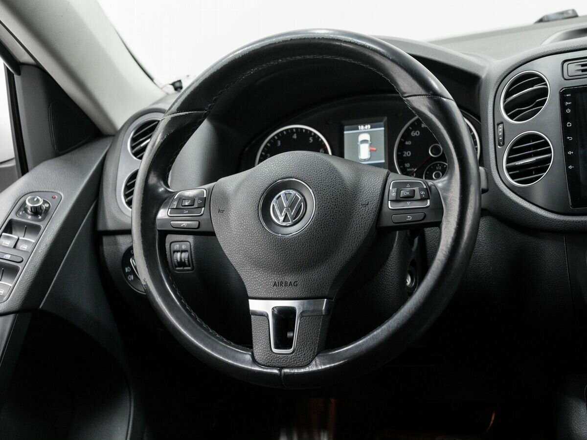 Volkswagen Tiguan с пробегом — 2011 год. Фото: #11