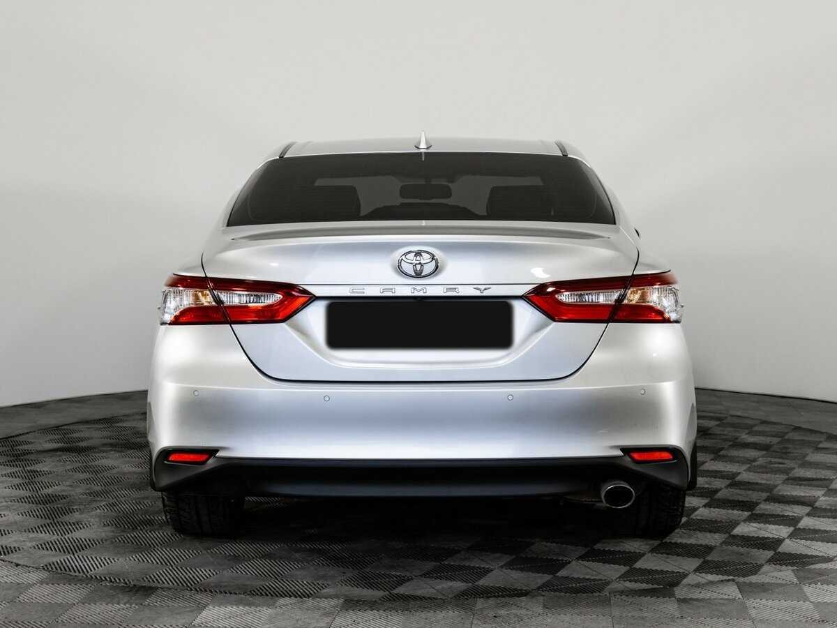 Toyota Camry с пробегом — 2021 год. Фото: #4