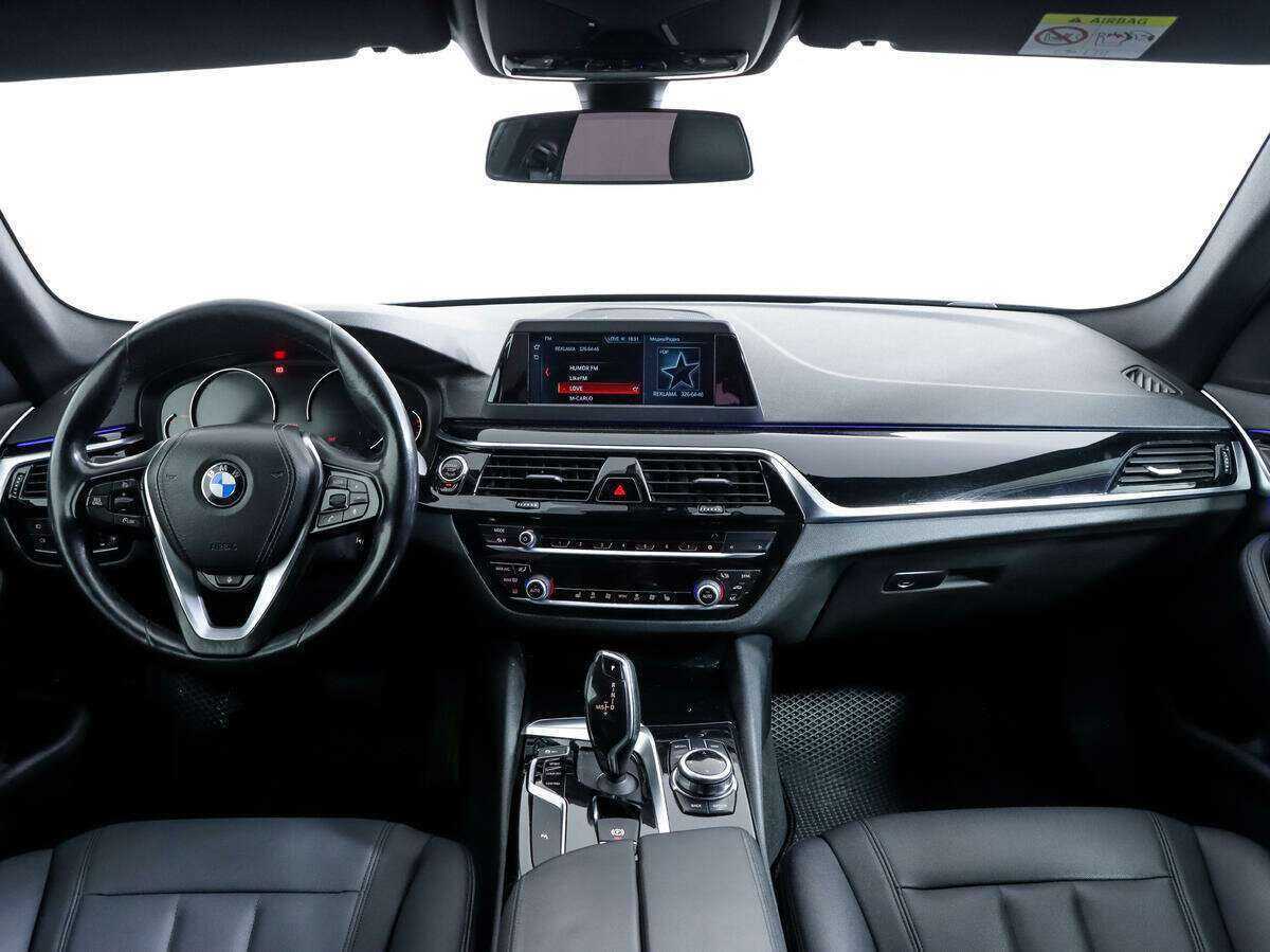 BMW 5 серии с пробегом — 2017 год. Фото: #8