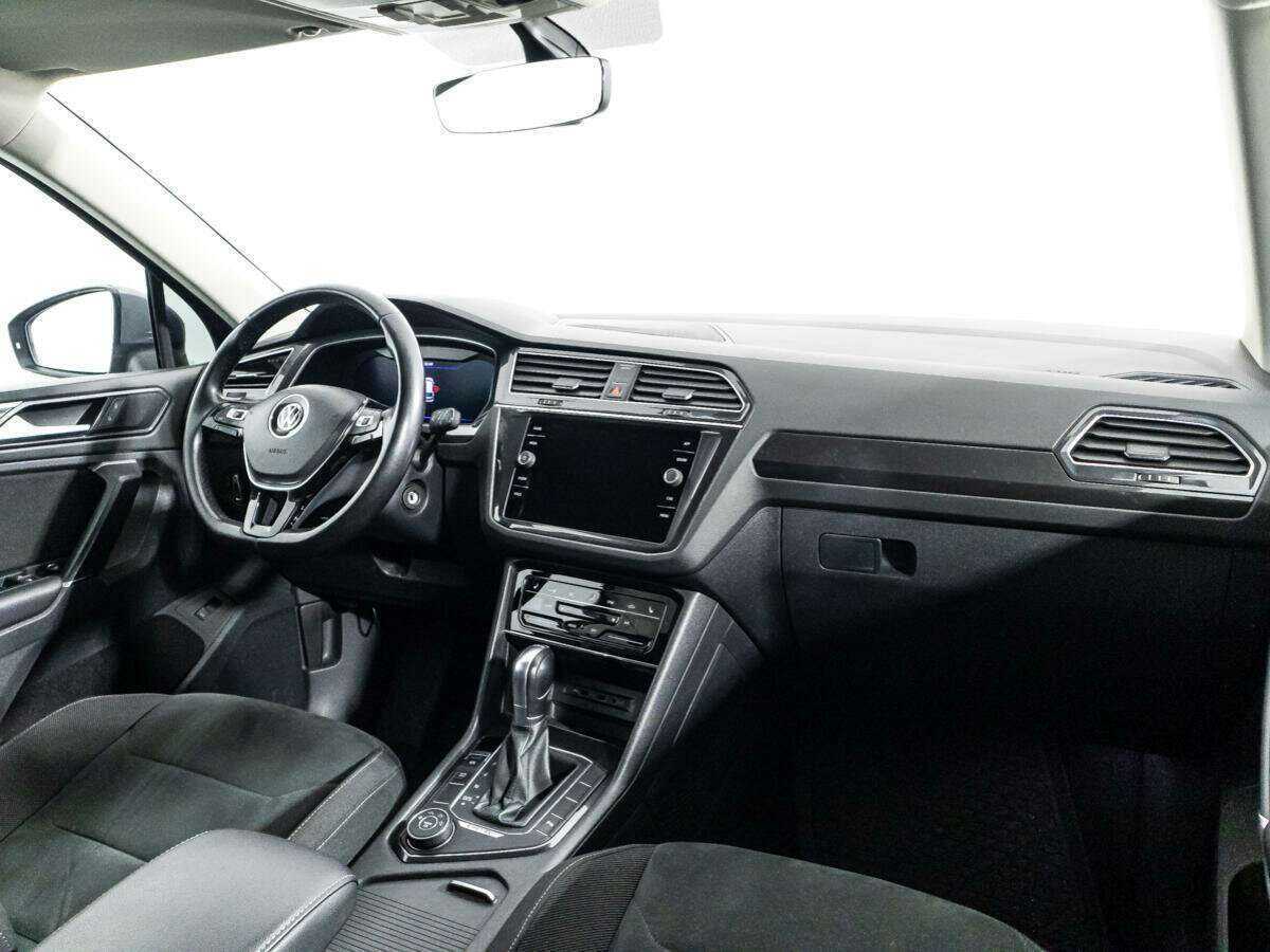Volkswagen Tiguan с пробегом — 2018 год. Фото: #8