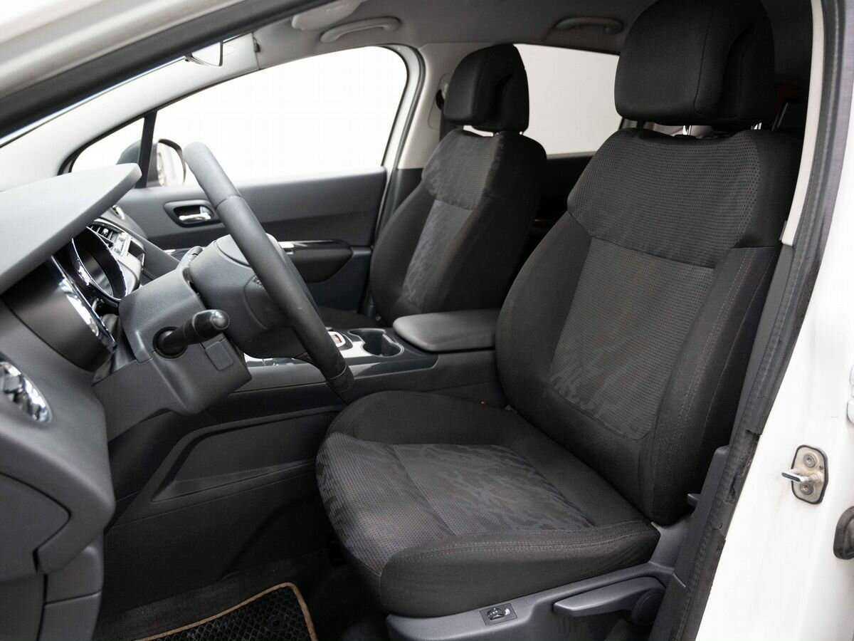 Peugeot 3008 с пробегом — 2010 год. Фото: #7