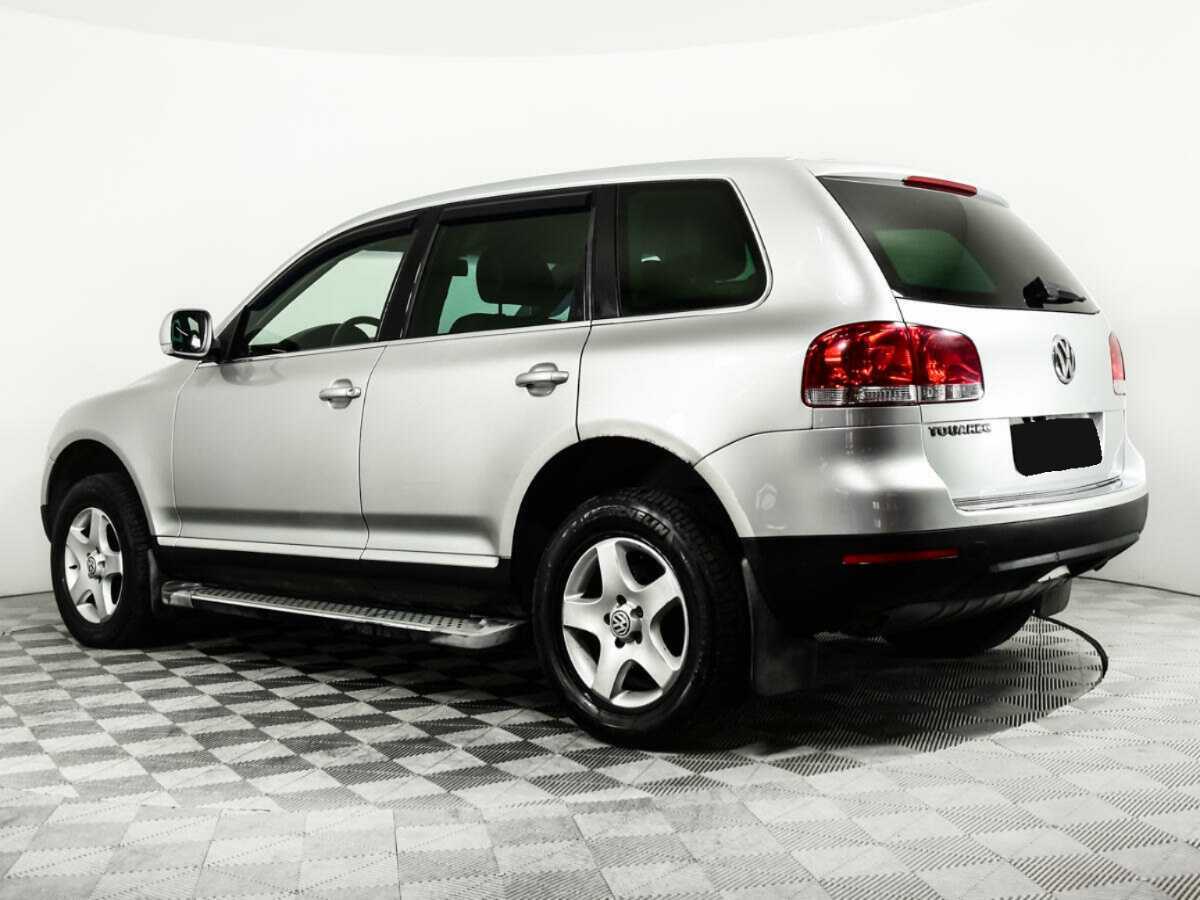 Volkswagen Touareg с пробегом — 2005 год. Фото: #6
