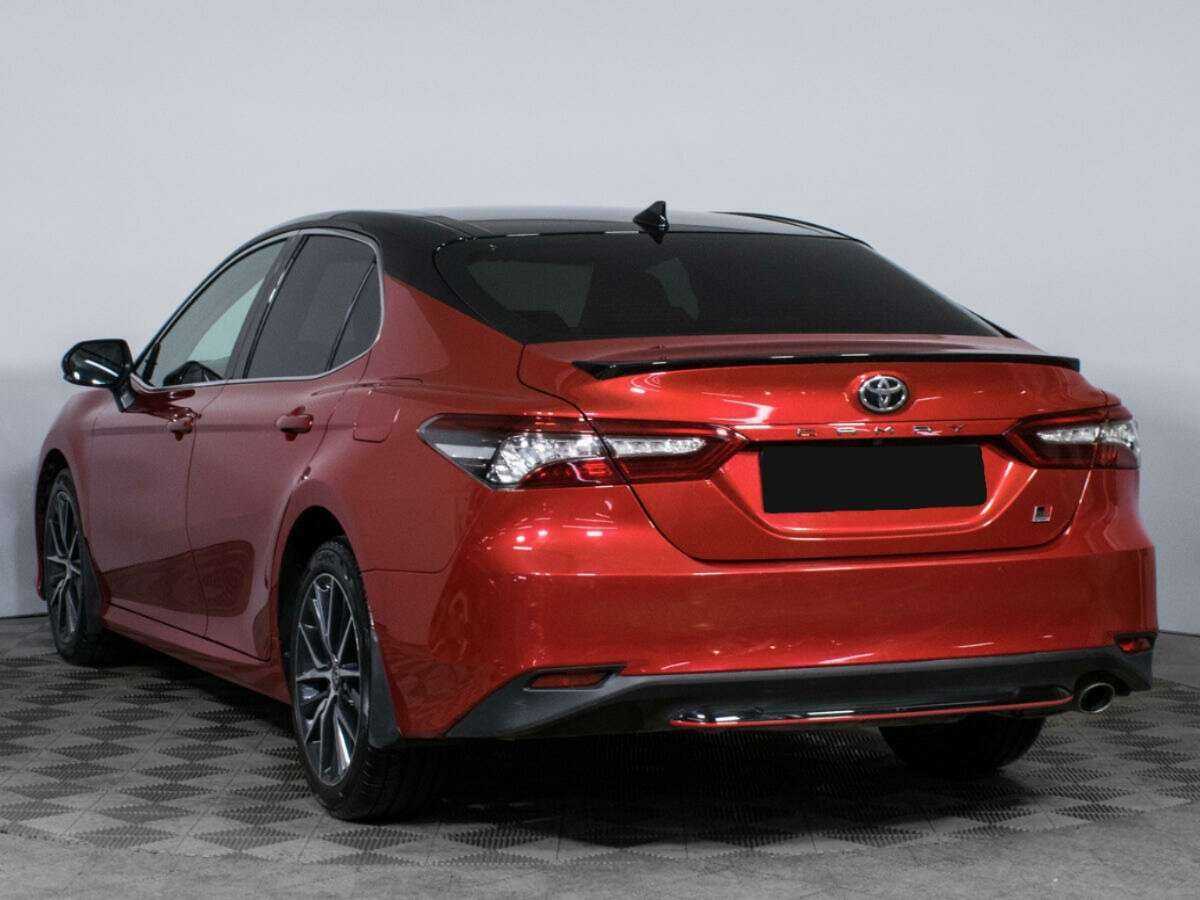 Toyota Camry с пробегом — 2021 год. Фото: #6