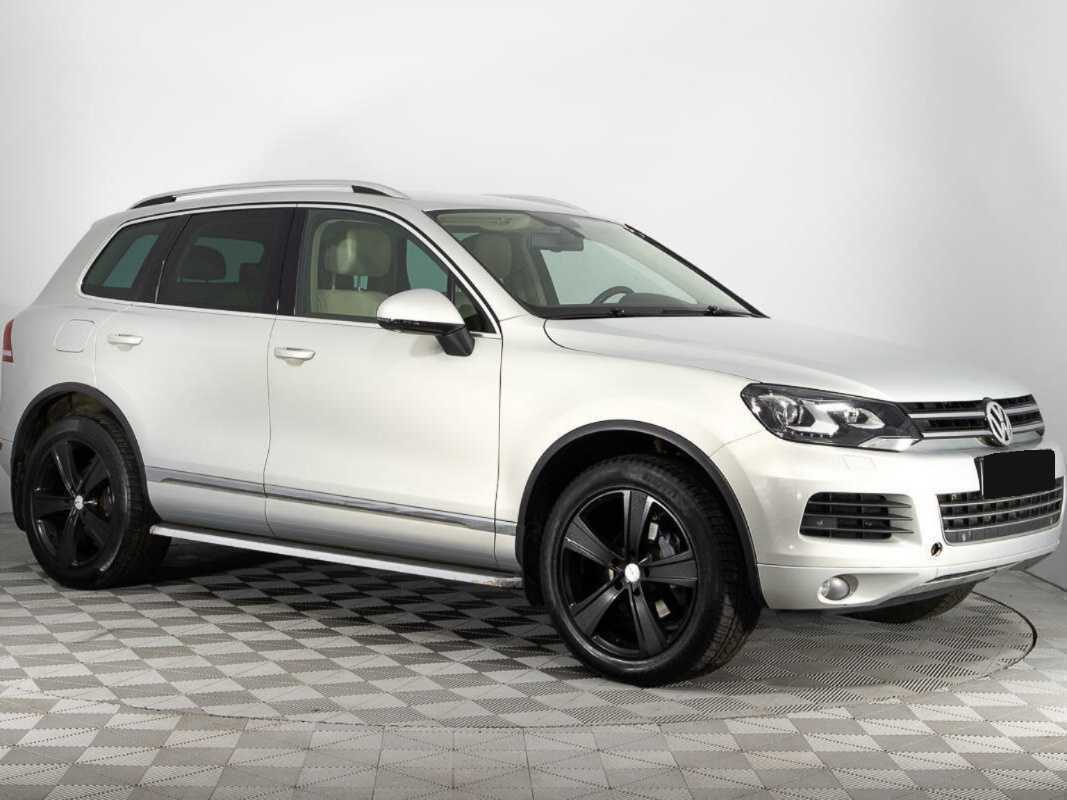 Volkswagen Touareg с пробегом — 2011 год. Фото: #2