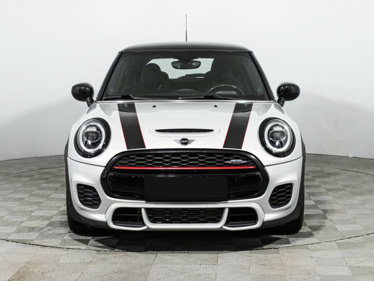 Mini Hatch с пробегом — 2020 год. Фото: #1