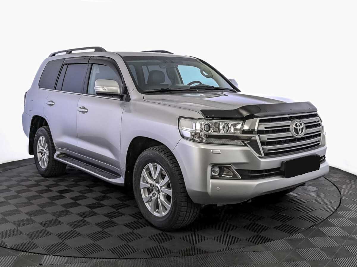 Toyota Land Cruiser с пробегом — 2016 год. Фото: #2