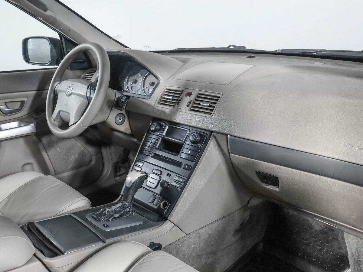 Volvo XC90 с пробегом — 2002 год. Фото: #8